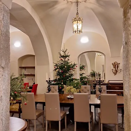 Stadtpalais Romantik-suite 3 Maximal 6 Personen *