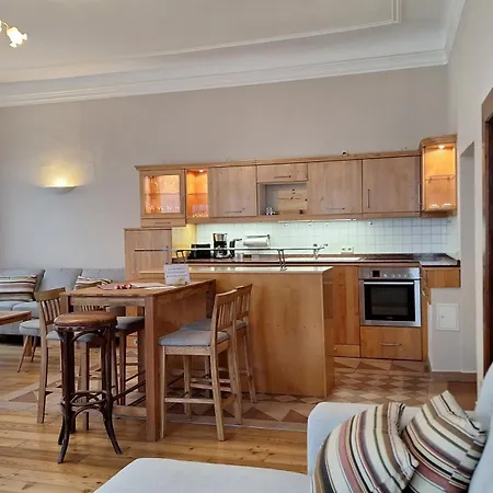 Stadtpalais Romantik-suite 3 Maximal 6 Personen *