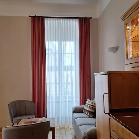 Apartamento Stadtpalais Romantik-suite 3 Maximal 6 Personen *