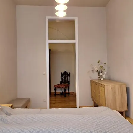 Apartamento Stadtpalais Romantik-suite 3 Maximal 6 Personen