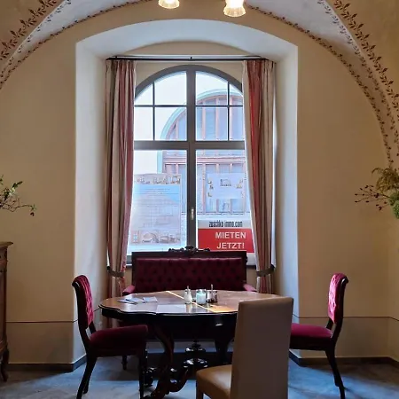 Stadtpalais Romantik-suite 3 Maximal 6 Personen