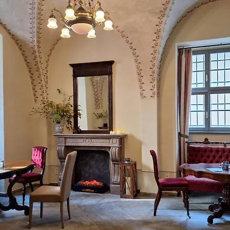 Stadtpalais Romantik-suite 3 Maximal 6 Personen *