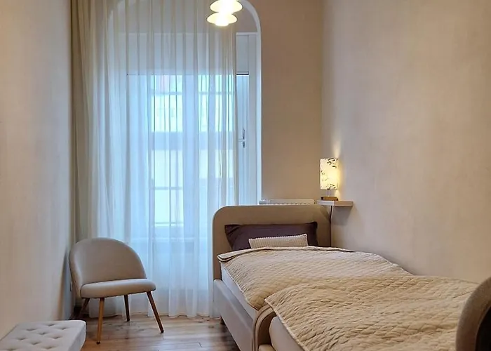 Stadtpalais Romantik-suite 3 Maximal 6 Personen * 包岑