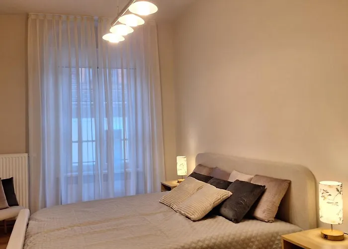 Stadtpalais Romantik-suite 3 Maximal 6 Personen * 包岑