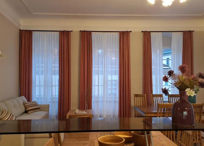 Stadtpalais Romantik-suite 3 Maximal 6 Personen * 包岑