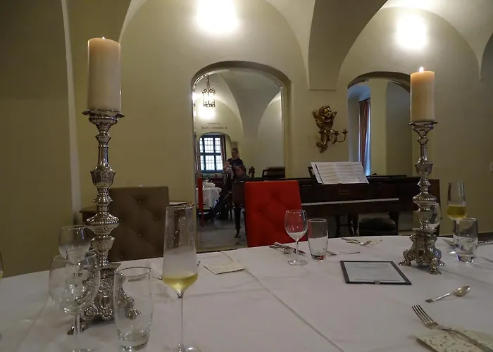 Stadtpalais Romantik-suite 3 Maximal 6 Personen 包岑